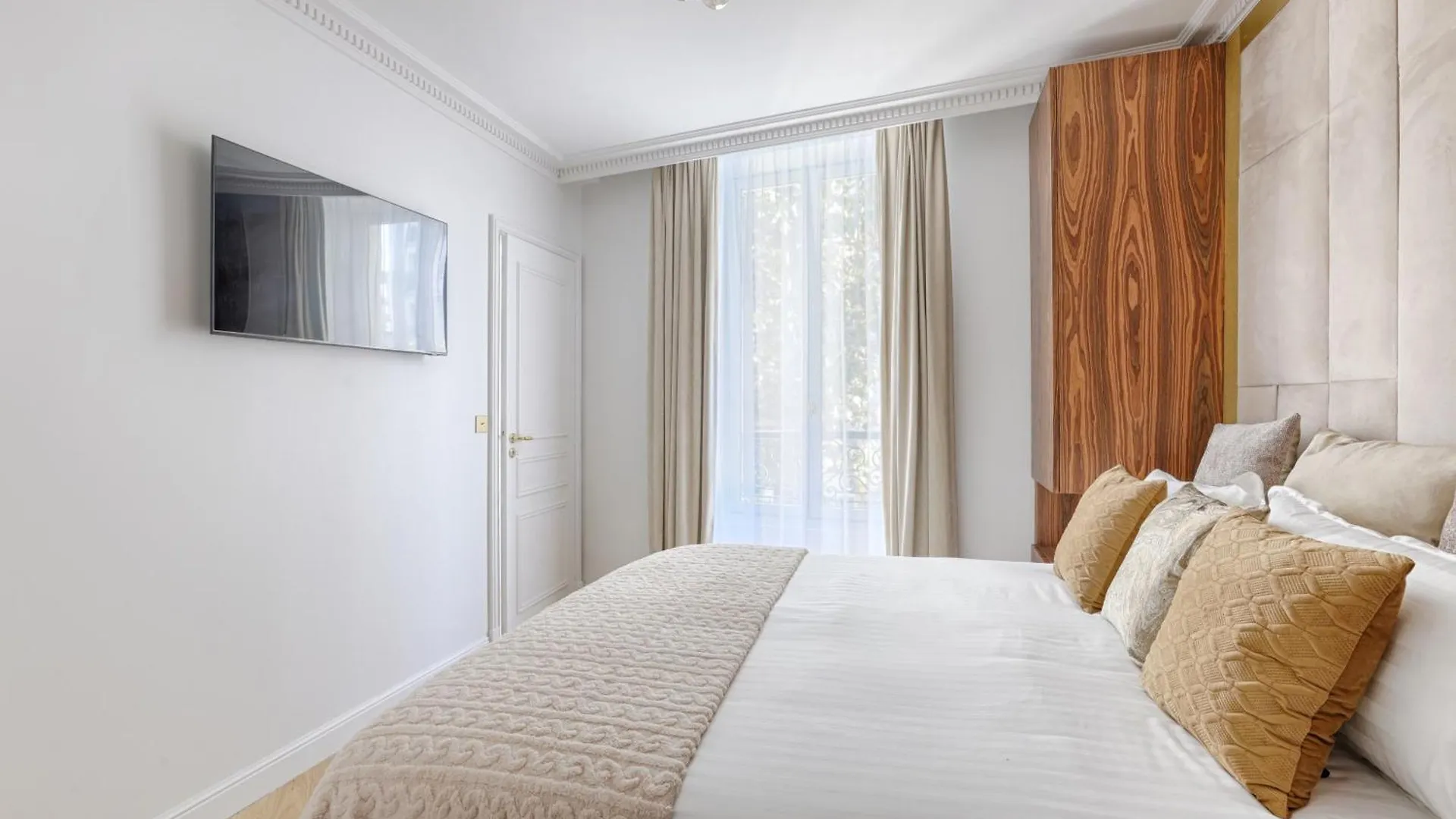 Stunning 1 Bedroom For 4 Near Montparnasse Paris